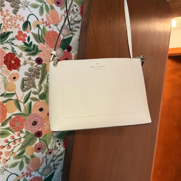 NWT Kate Spade Leila Medium Crossbody - Meringue - Picture 10 of 14